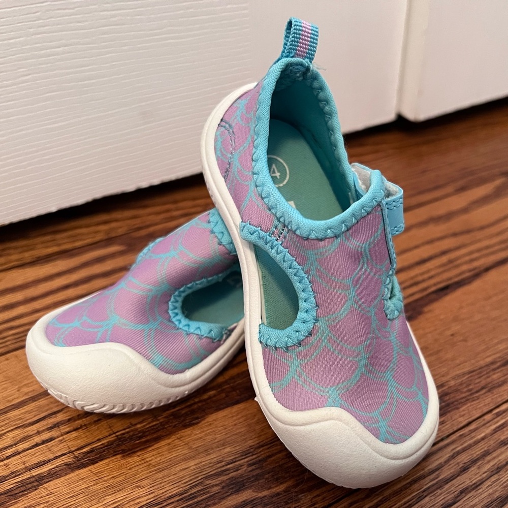 DSG Kids Aqua and Purple Water Shoes